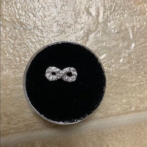 Never used origami owl infinity charm